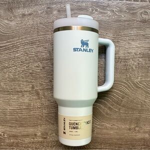NEW Stanley Quencher H2.0 40oz Light Blue